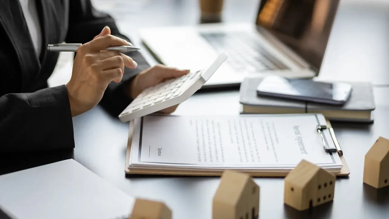 Wysoka popularność kredytu 2% - czasy oczekiwania na decyzję znacznie się wydłużyły.